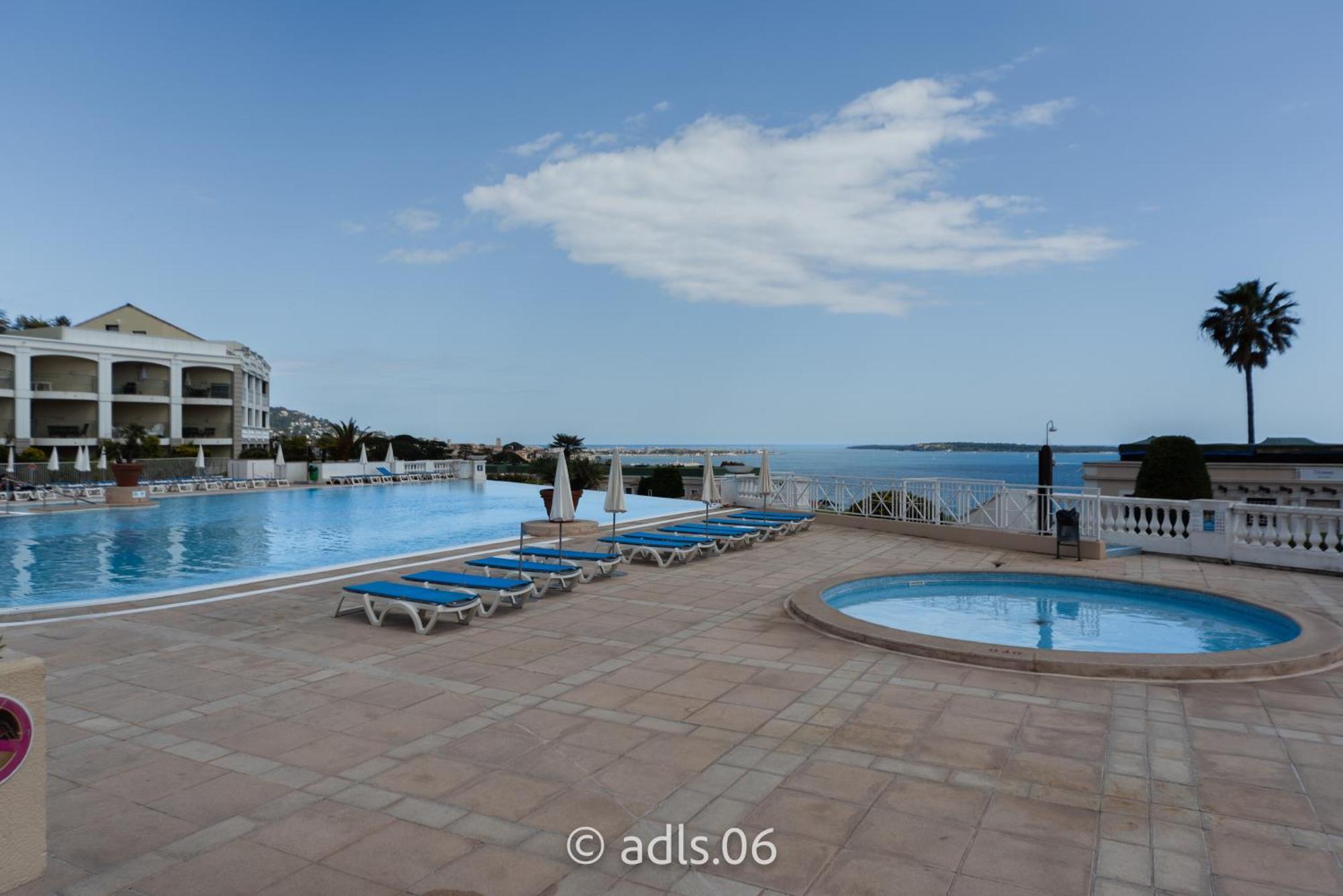 קאן Un Studio De Charme Vue Mer & Piscine D'Exception מראה חיצוני תמונה