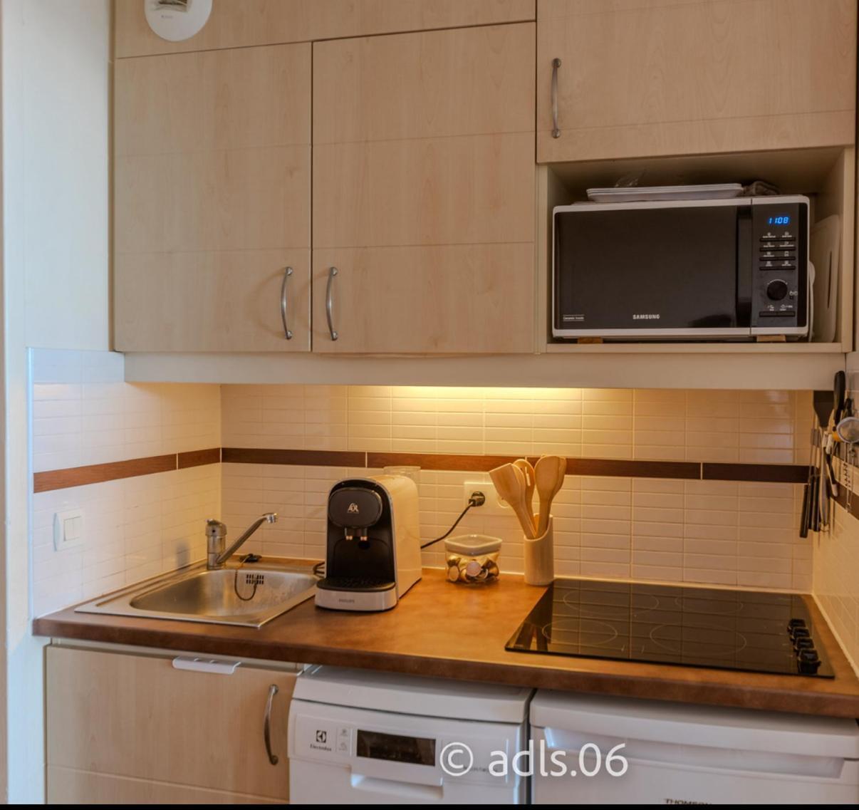קאן Un Studio De Charme Vue Mer & Piscine D'Exception מראה חיצוני תמונה
