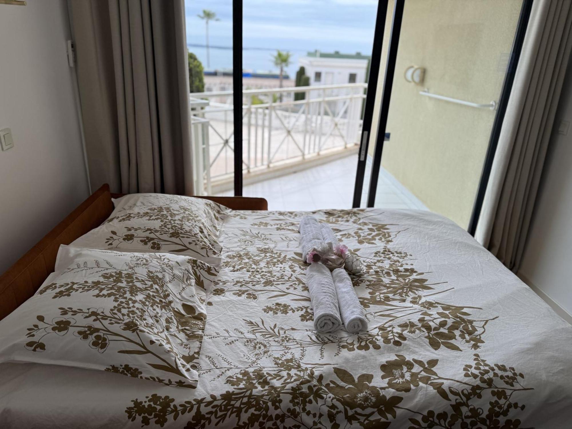 קאן Un Studio De Charme Vue Mer & Piscine D'Exception מראה חיצוני תמונה